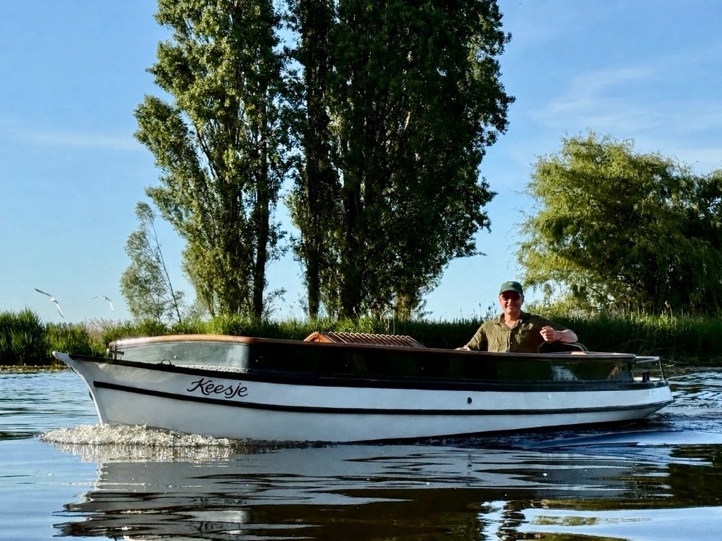 Klassieke sloep-sleeper antiek Keesje, Ophalen, Gebruikt, Staal, Binnenboordmotor