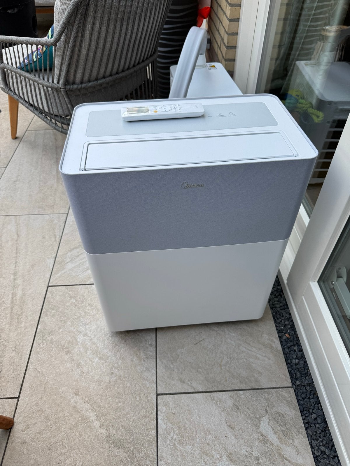 Midea Mobiele Split Airco A++ (8.000 BTU) met WiFi, Ophalen, 3 snelheden of meer, Zo goed als nieuw, Koelen en Ontvochtigen