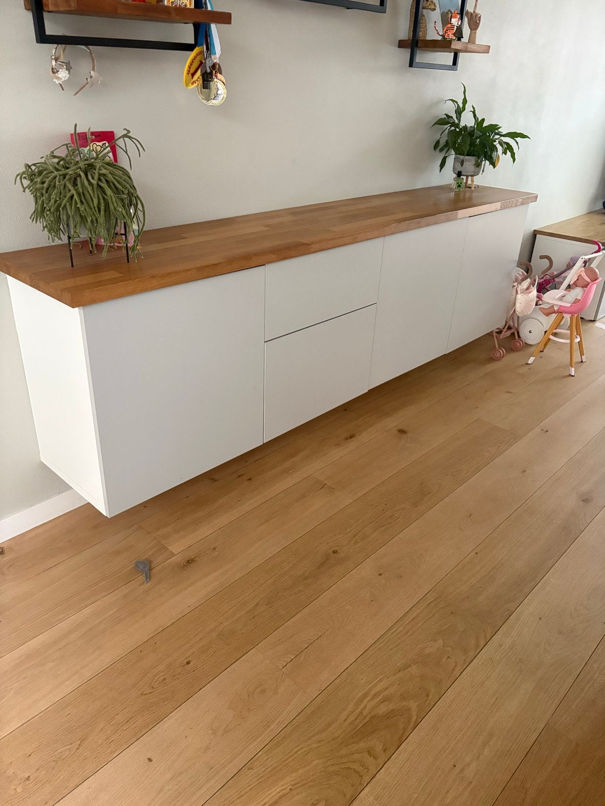 Ikea Besta Modern zwevend dressoir met houten blad, Ophalen, Gebruikt, 200 cm of meer, Met lade(s)