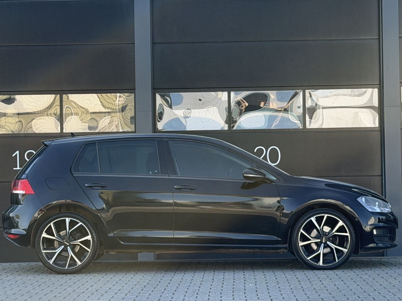 Volkswagen Golf 1.6 TDI Clima PDC AUTOMAAT (bj 2013), Automaat, Verwarmde buitenspiegels, Zwart, Bedrijf