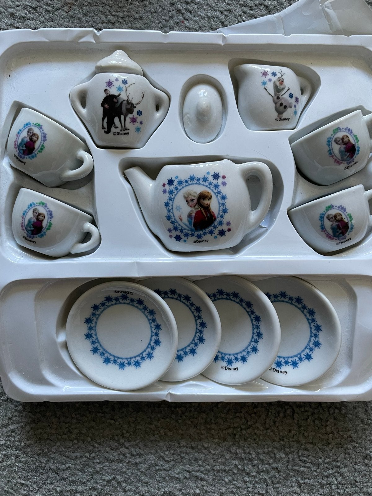 Disney Frozen Porseleinen Theeserviesje - Compleet, Ophalen of Verzenden, Zo goed als nieuw, Overige typen