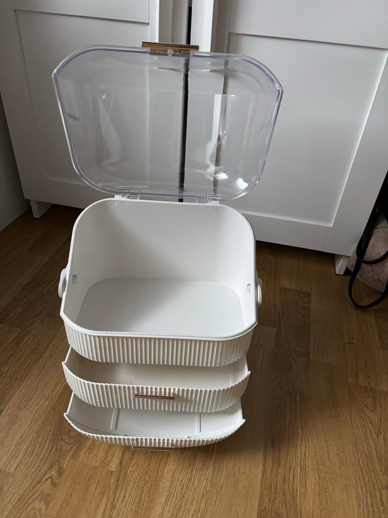 Witte make-up organizer met lades en transparante kap, Ophalen of Verzenden, Zo goed als nieuw, Wit, Gehele gezicht