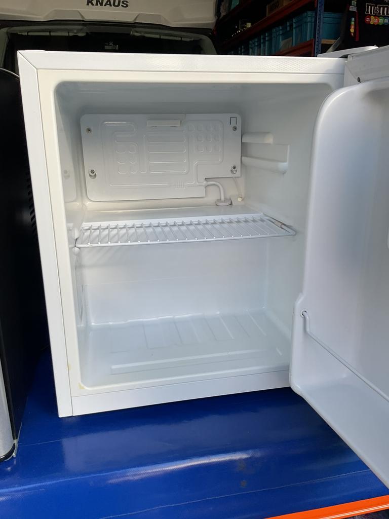 Compressor koelkast klein model voor camping of mancave, Witgoed en Apparatuur, Ophalen, Zonder vriesvak, Minder dan 85 cm, Minder dan 75 liter