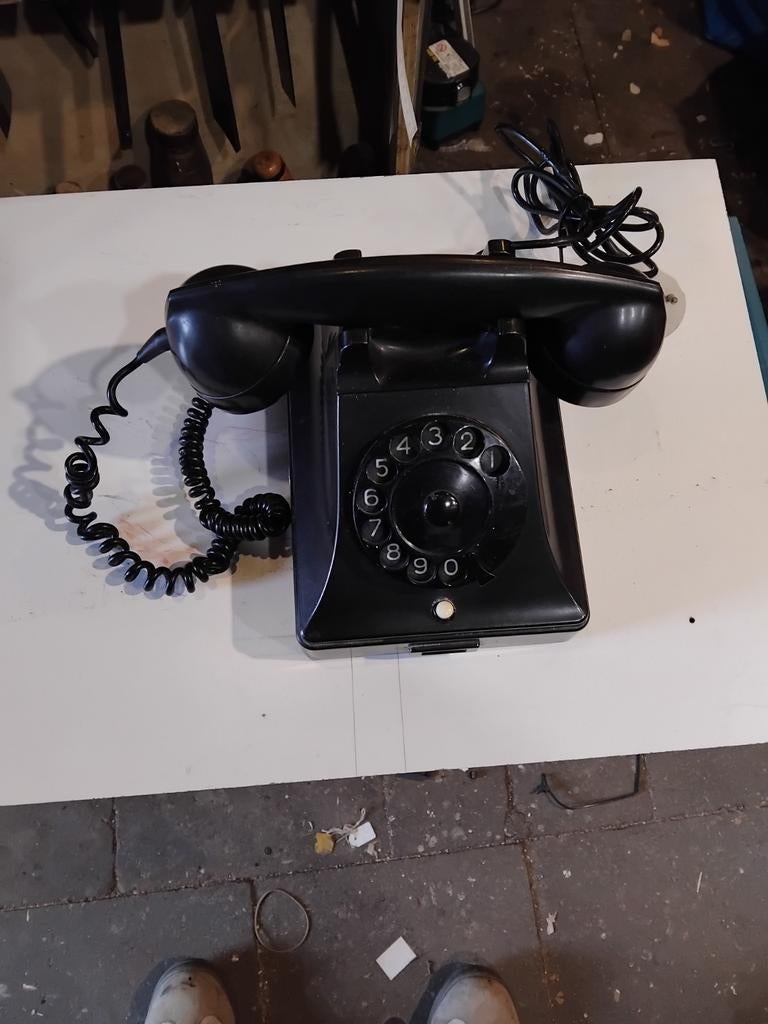 Zwarte bakalieten telefoon., Ophalen of Verzenden