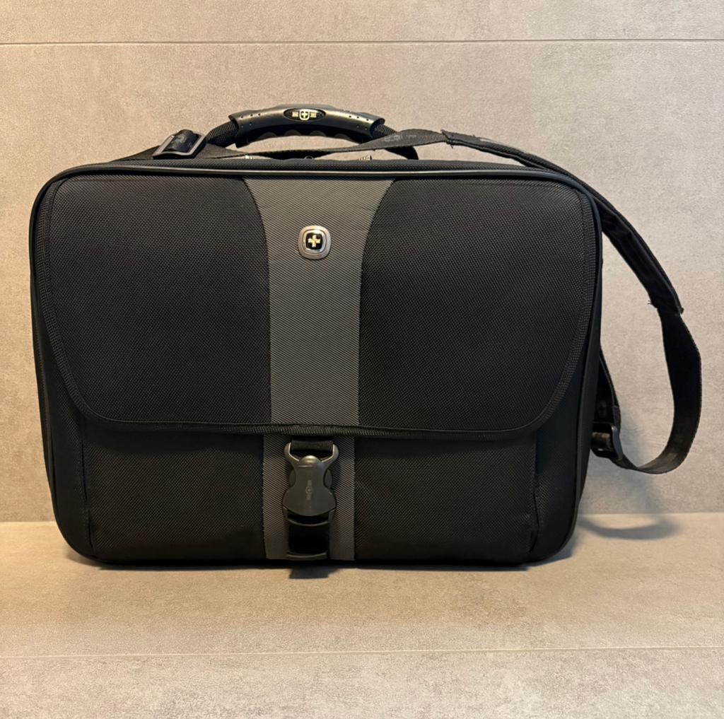 Wenger - laptopaktetas - 15" tot 17", 15 inch, Aktetas, Ophalen of Verzenden, Zo goed als nieuw