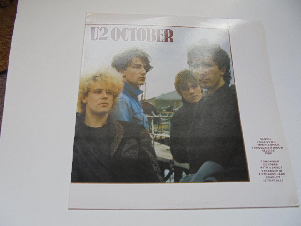 Vinyl U2 OCTOBER (L96), Ophalen, Zo goed als nieuw, 12 inch, Poprock