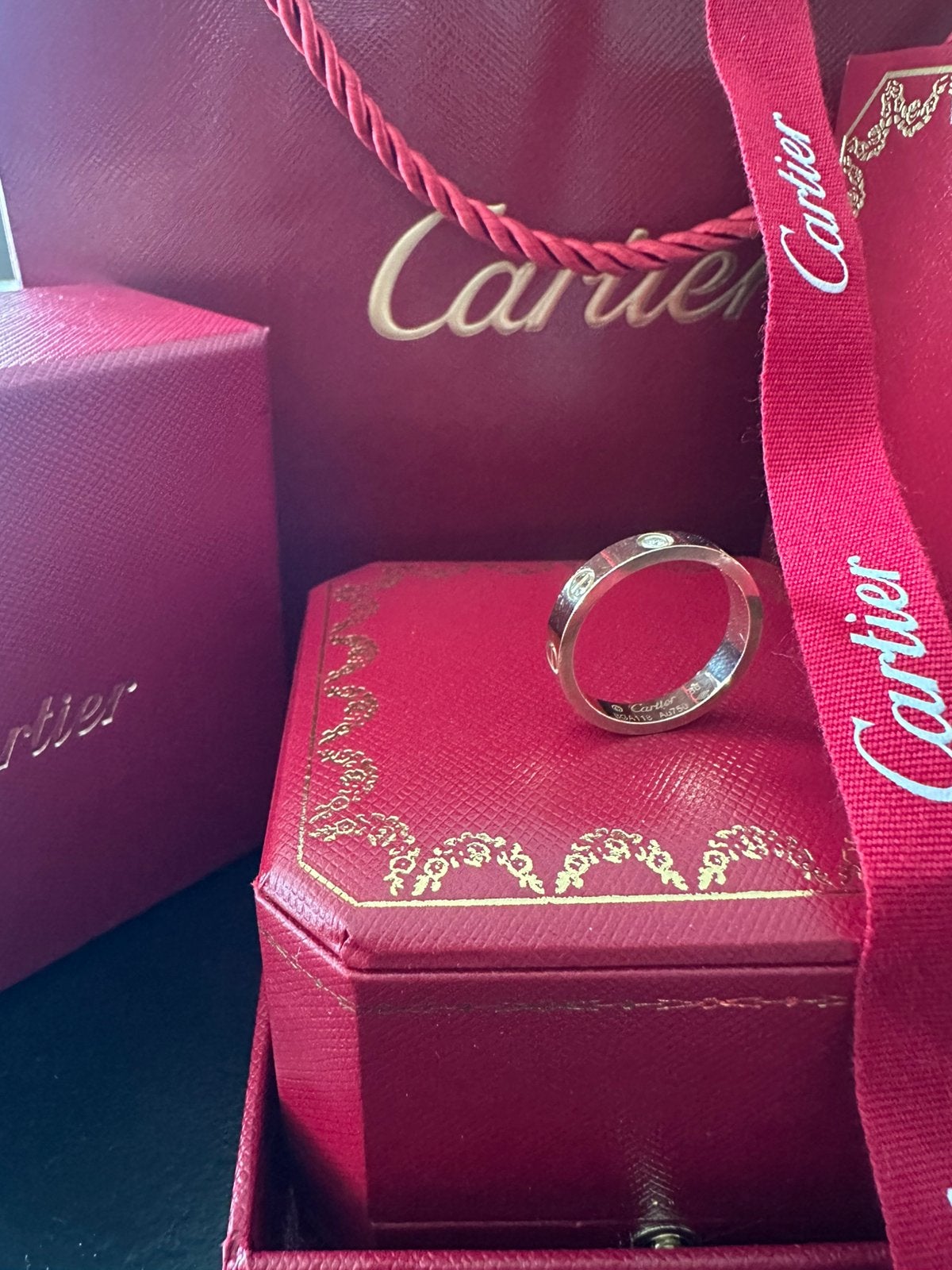 Ring Cartier Love geelgoud gepolijst maat 17,5, Ophalen, Zo goed als nieuw, 17 tot 18, Met edelsteen