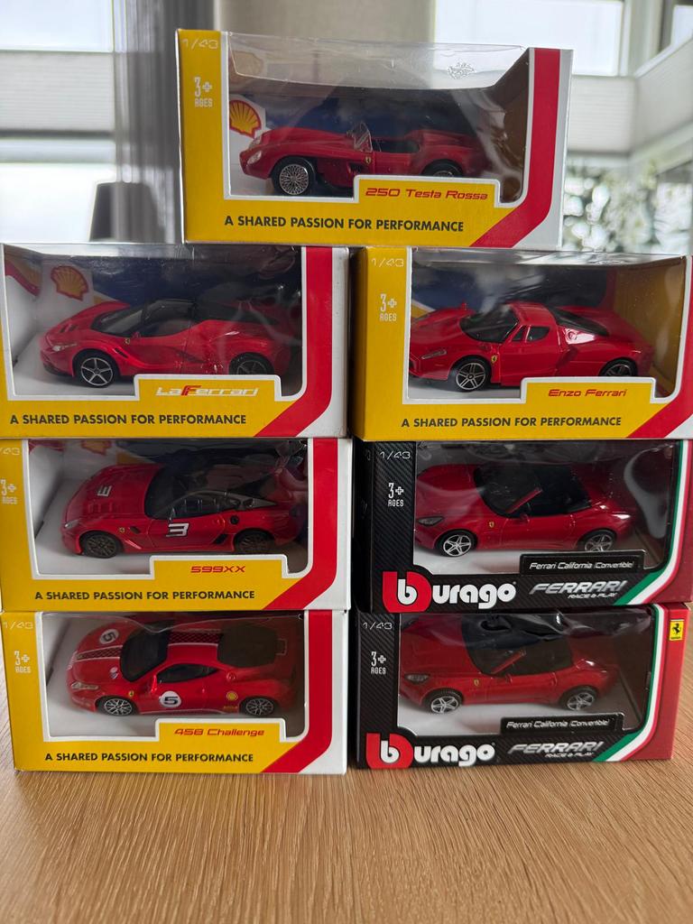 Modelauto’s Ferrari’s, Hobby en Vrije tijd, Modelauto's | 1:43, Ophalen, Nieuw, Auto, Overige merken
