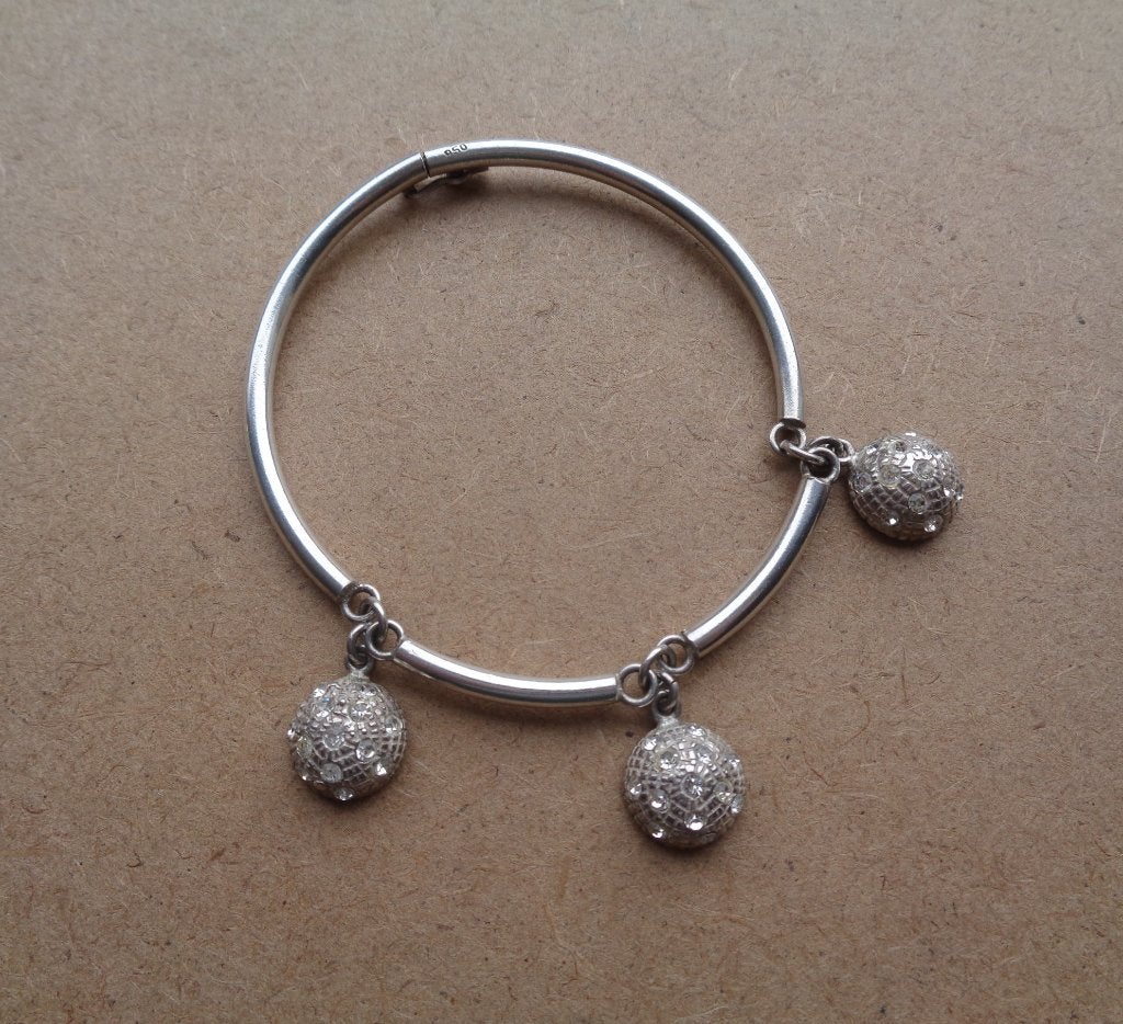 zilveren armband met mooie hangers [225], Verzenden, Zo goed als nieuw, Zilver, Zilver