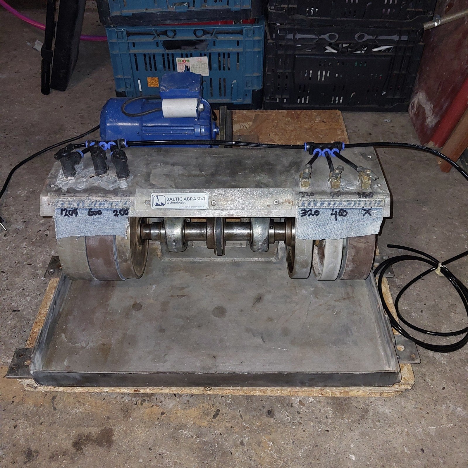 Edelsteen slijpmachine, lapidary, lortone, 6" x 6 drums, Ophalen, Gebruikt