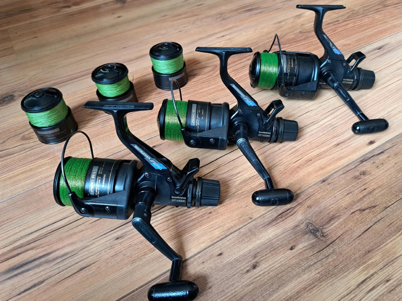 3 x Shimano Aero GT4500 Baitrunners XT-7  met 3 extra spoe, Ophalen of Verzenden, Zo goed als nieuw, Molen