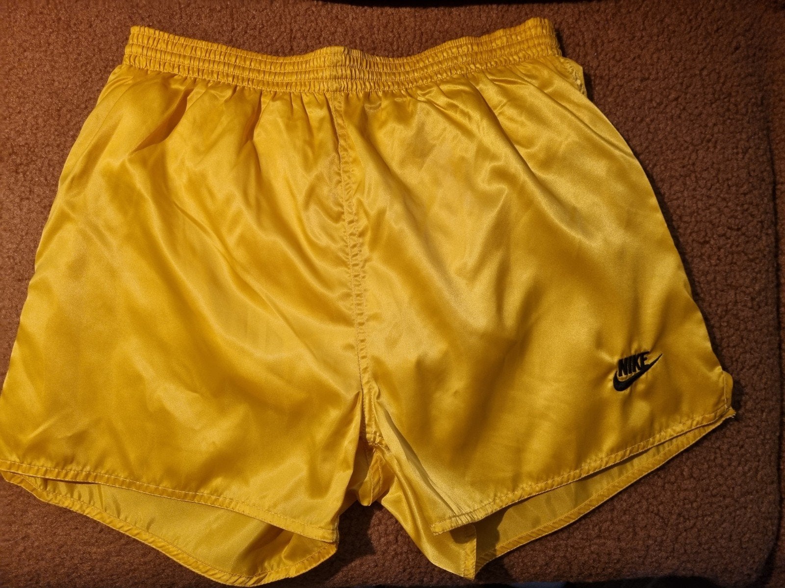 Nike vintage shorts. 90's., Maat 52/54 (L), Geel, NIKE, Ophalen of Verzenden