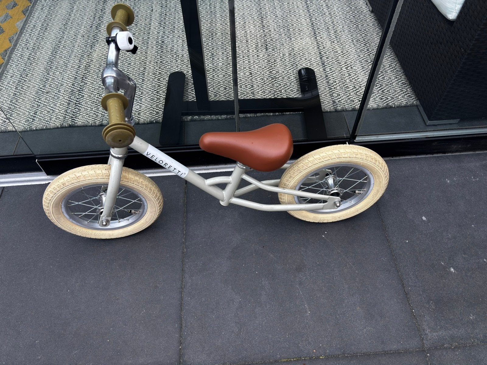 Veloretti loopfiets goed als nieuw, Ophalen of Verzenden, Zo goed als nieuw, Minder dan 16 inch