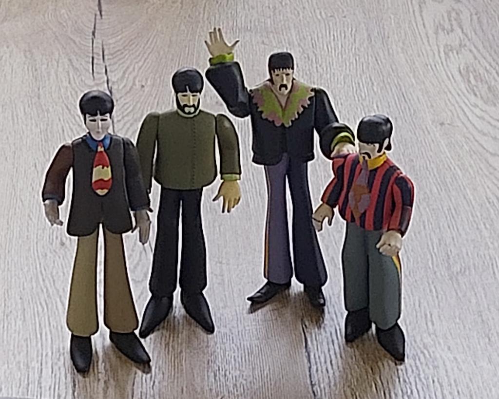 1999 The Beatles Figuurtjes Uit Film Yellow Submarine, Ophalen of Verzenden, Zo goed als nieuw, Pop, Beeldje of Miniatuur