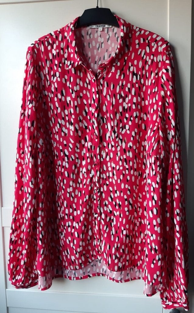 Helderrode blouse met figuurtje Tripper maat L, Maat 42/44 (L), Ophalen of Verzenden, Zo goed als nieuw, Tripper