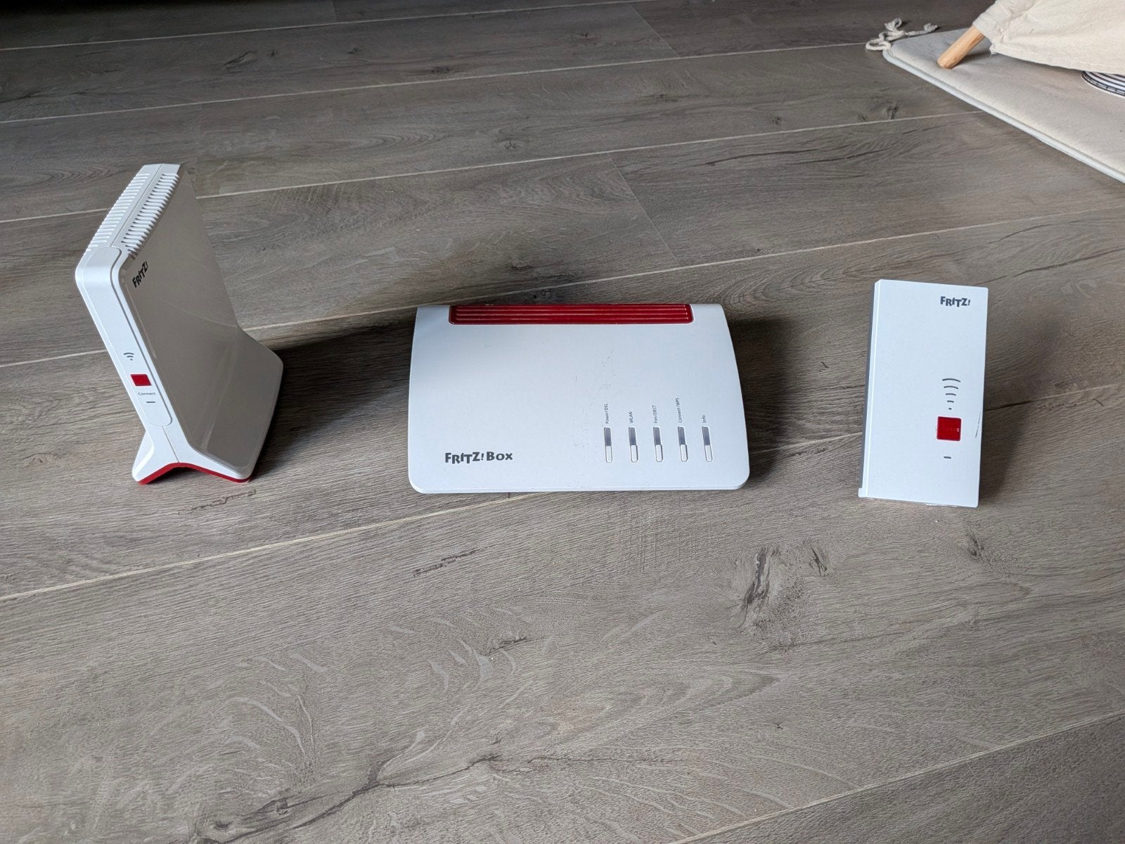 Complete FRITZ! Mesh Set, 7590 + 3000 + 2400, Computers en Software, Routers en Modems, Ophalen of Verzenden, Gebruikt, Router met modem
