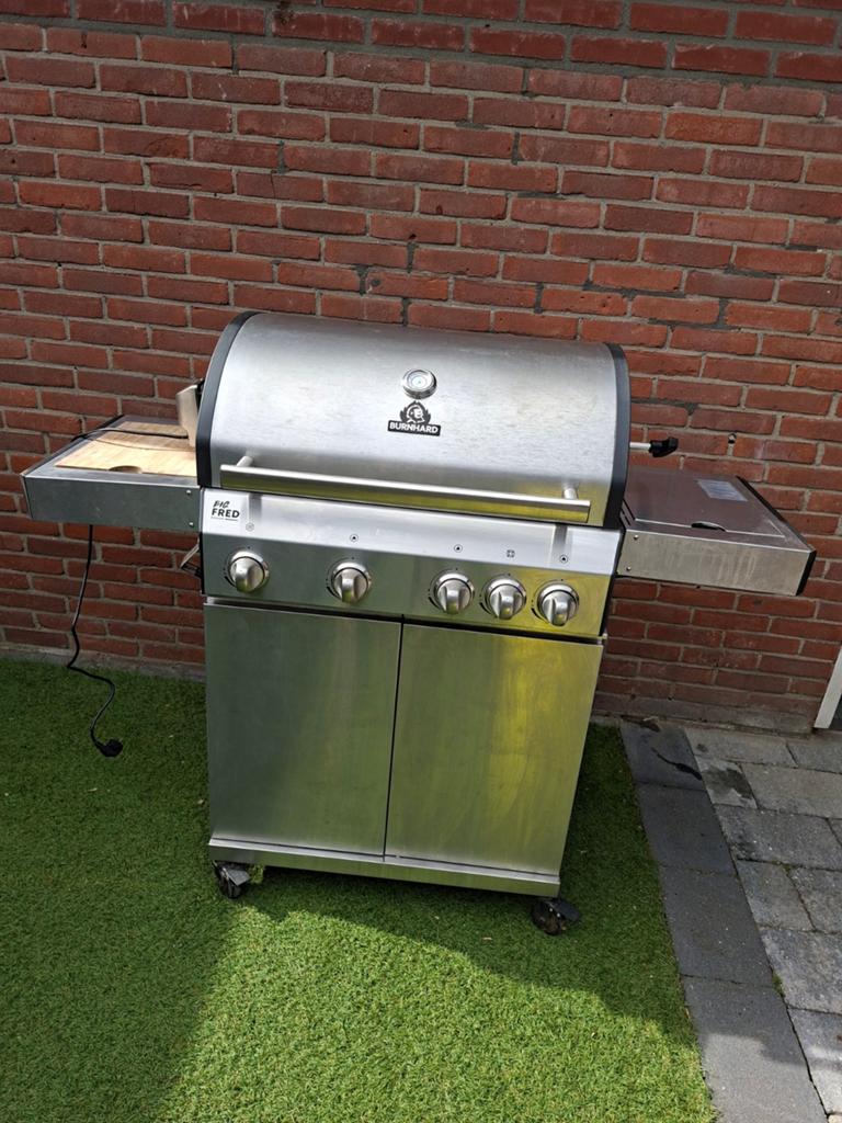 Big Fred de Luxe gasbarbecue, Ophalen