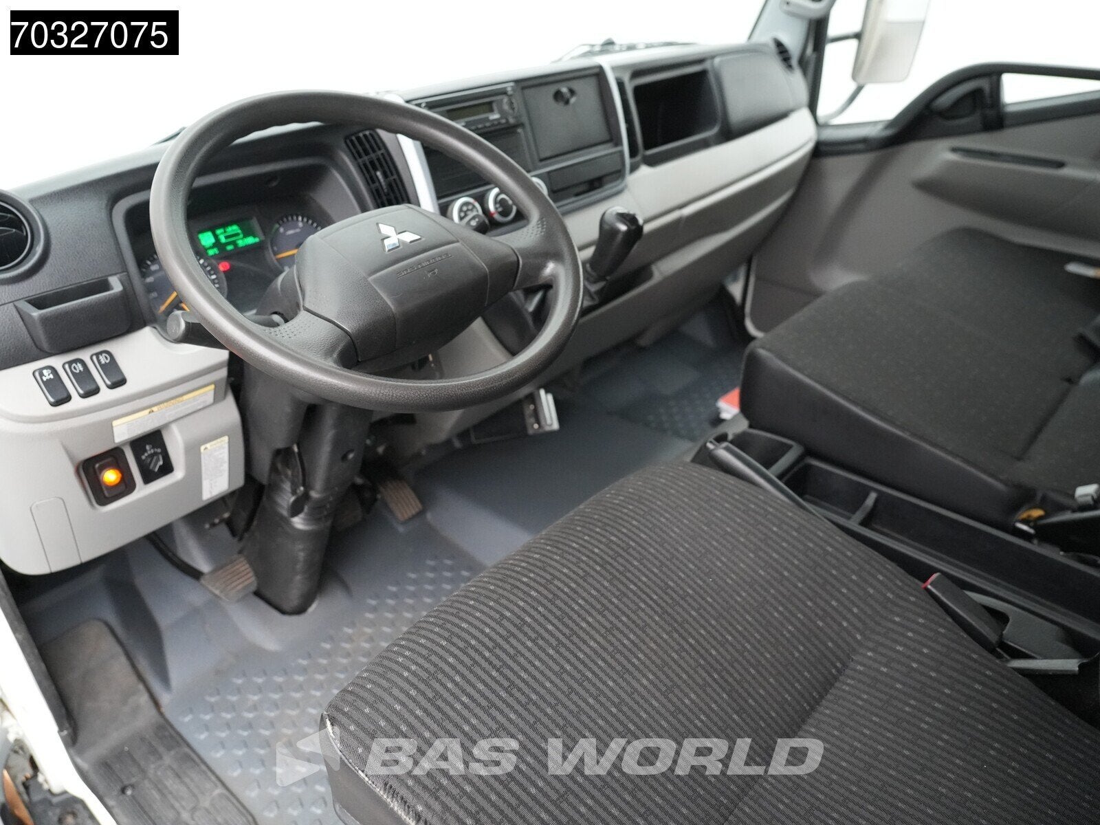 Mitsubishi Canter 3C15 3.0L Kraanwagen Maxilift 230.2H Trekh, 3239 kg, Stof, Gebruikt, Euro 6