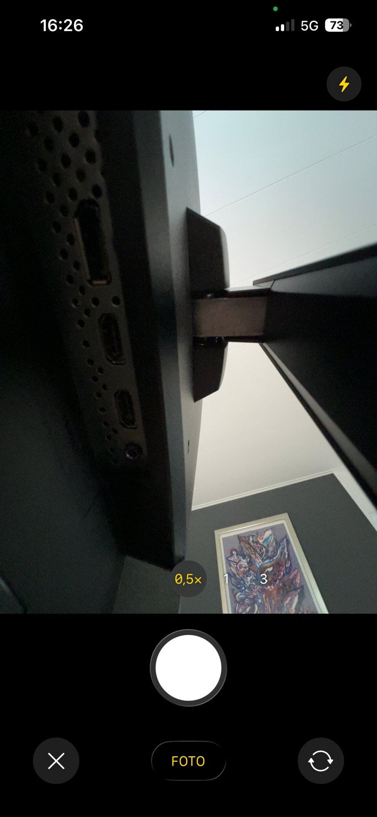 Foto 4 van PS5 Digital Edition + MSI Curved Monitor + EA FC 26