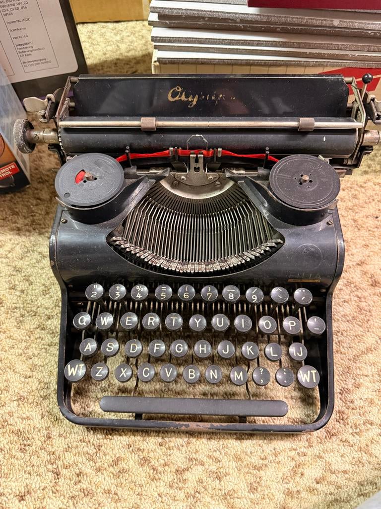 Vintage Olympia typemachine 1938 decoratie/verzamelaarsitem, Diversen, Typemachines, Ophalen of Verzenden, Gebruikt