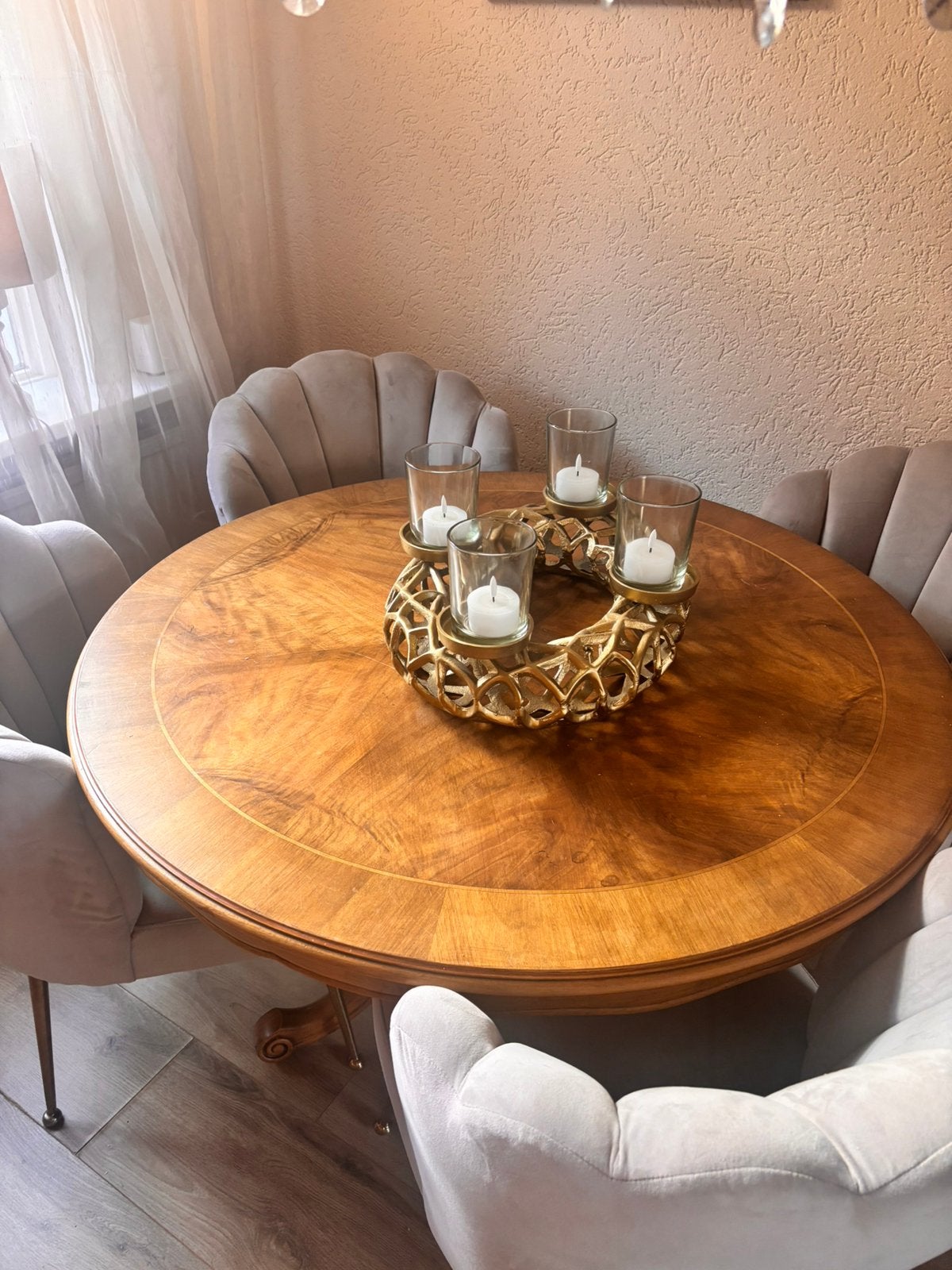Te koop deze prachtige ronde houten eettafel, Ophalen, 100 tot 150 cm, Klassiek, Rond