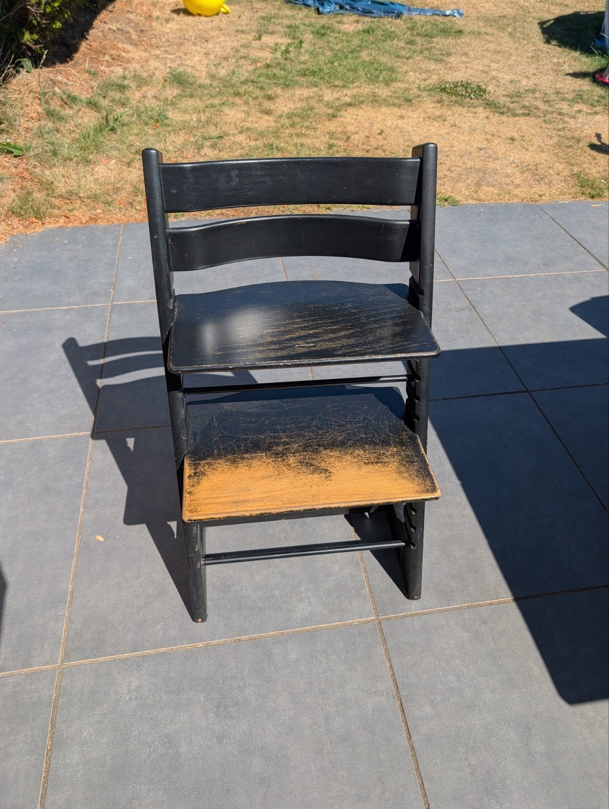 Gebruikte Stokke Tripp Trapp kinderstoel - Zwart OPKNAPPER, Kinderen en Baby's, Kinderstoelen, Ophalen, Gebruikt, Meegroeistoel