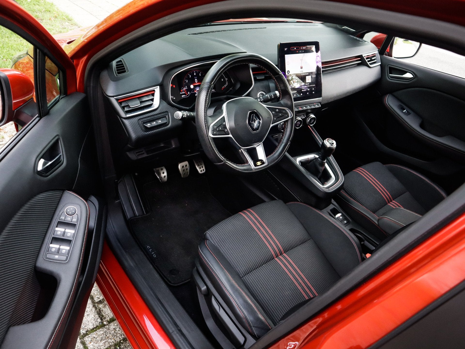 Renault Clio 1.0 TCe R.S. Line 2e-Eig. & Dealer-Onderh BOVAG, 12 maanden, 101 pk, Gebruikt, 580 kg