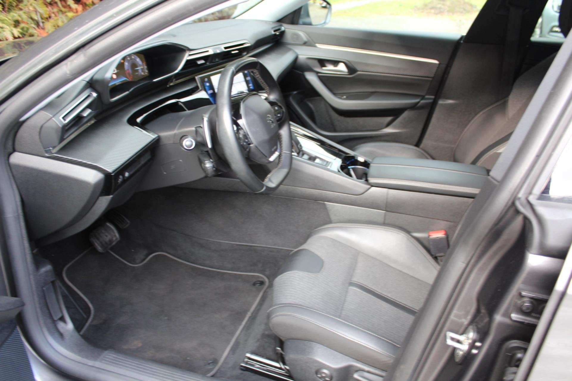 Peugeot 508 1.2 PureTech Allure Pack 131PK | Parkeercamera |, Stof, Gebruikt, 1199 cc, Origineel Nederlands