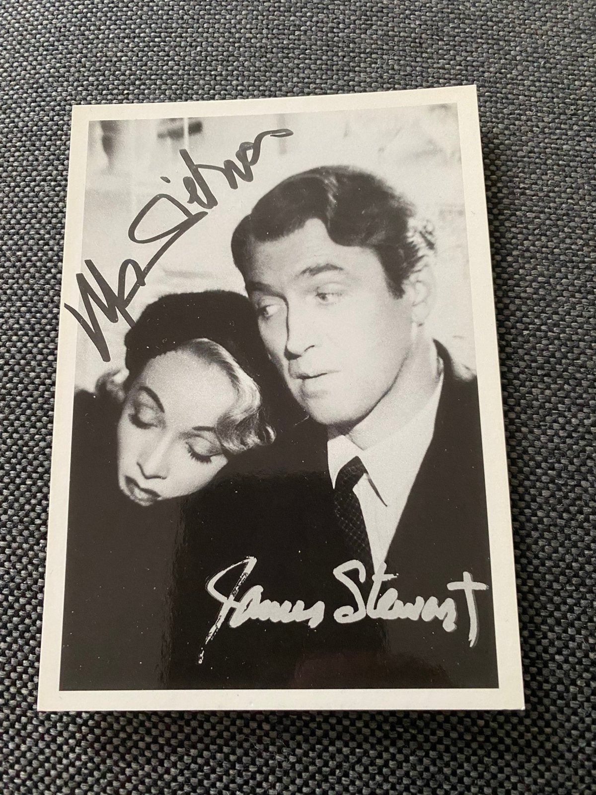 Filmster handtekening marlene dietrich en stewart, Verzamelen, Ophalen of Verzenden, Zo goed als nieuw, Foto of Kaart