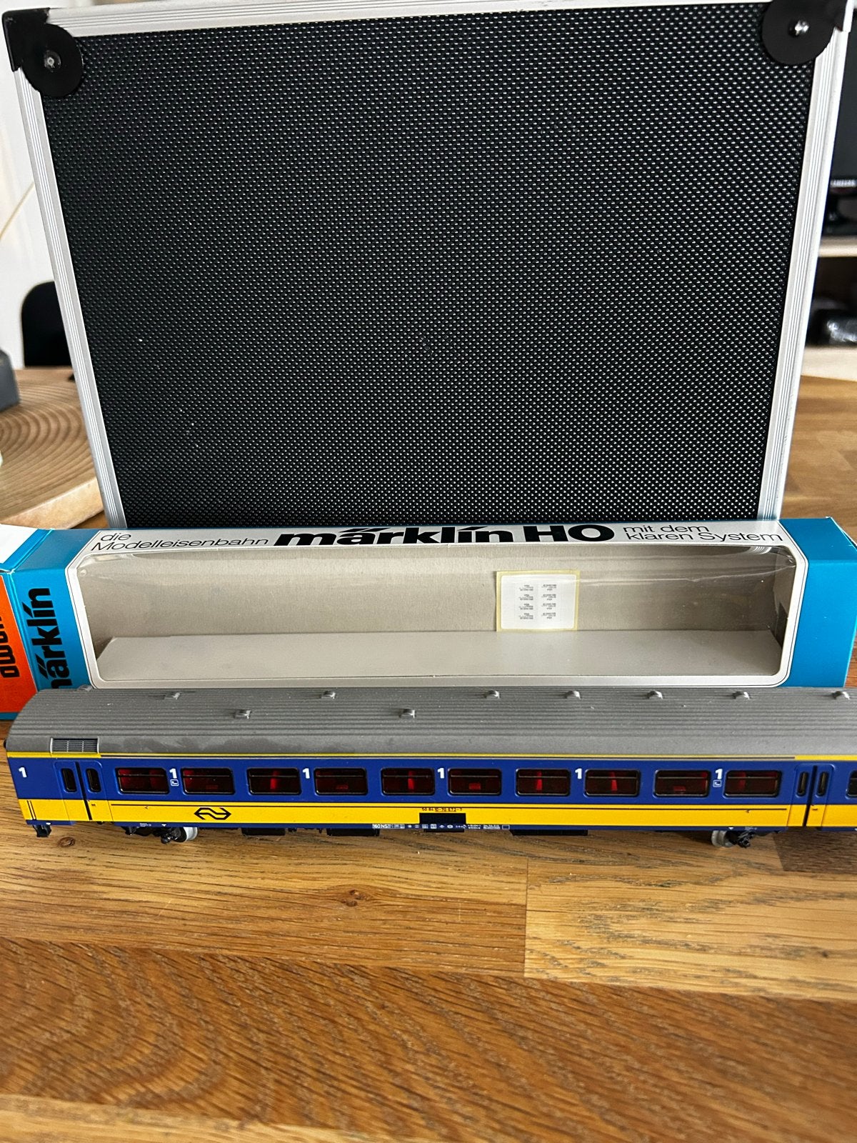 Märklin Hamo 8464 NS Intercity Rijtuig 1e klas, Verzenden, Gelijkstroom of Wisselstroom, Wagon, Märklin