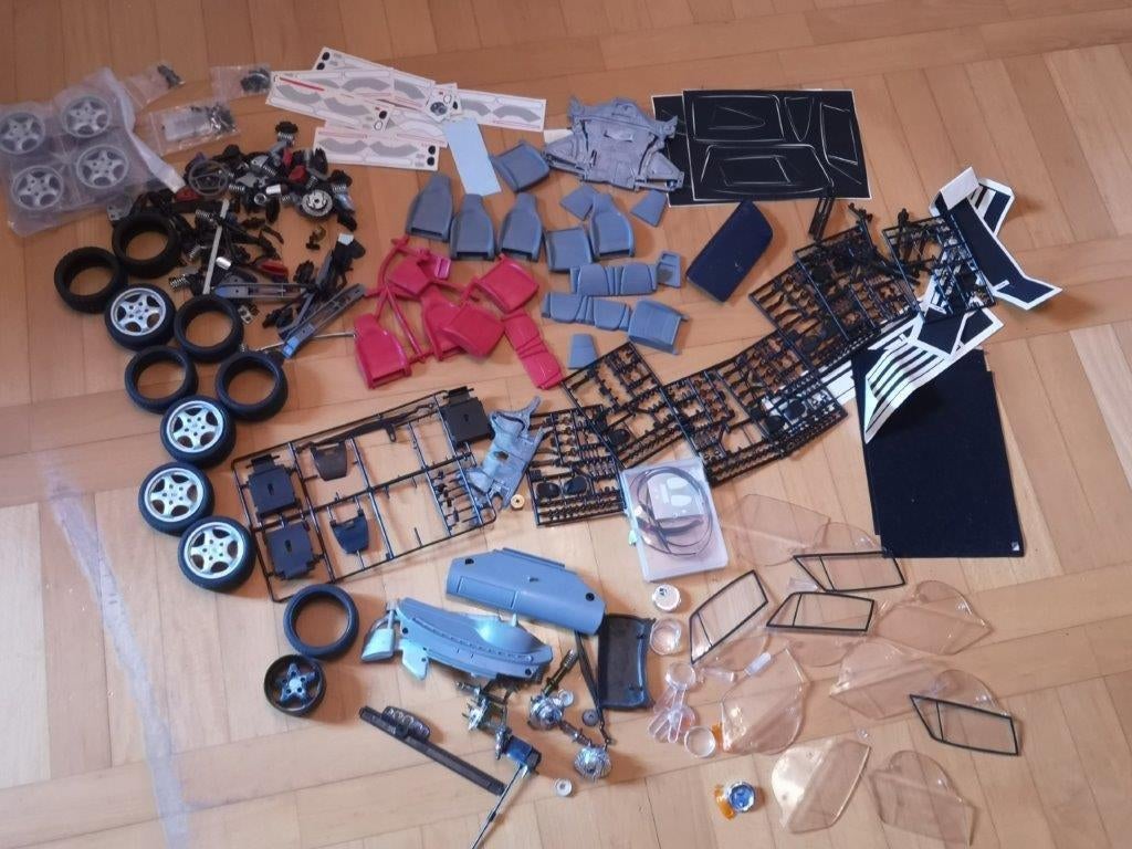 Reserveonderdelen voor model 993 Porsche 1/8 schaal Pocher m, Ophalen of Verzenden, Zo goed als nieuw, 1:5 t/m 1:8, Auto