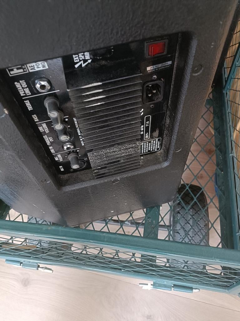 Monitor voor zang, Ophalen