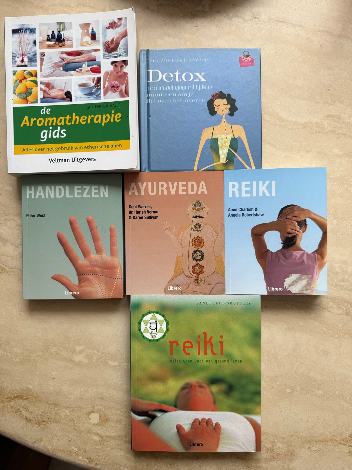 Boekenpakket: Aromatherapie, Detox, Handlezen, Ayurveda, Rei, Boeken, Ophalen of Verzenden, Zo goed als nieuw, Spiritualiteit algemeen