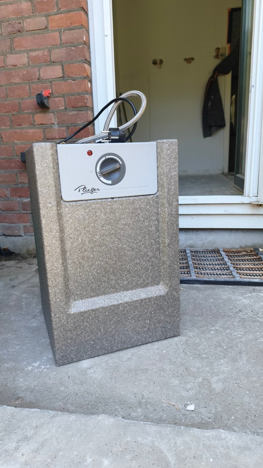 Plieger Boiler 15L - Goed werkende staat, Doe-het-zelf en Verbouw, Geisers en Boilers, Gebruikt, Boiler, Minder dan 20 liter, 6 t/m 10 jaar oud