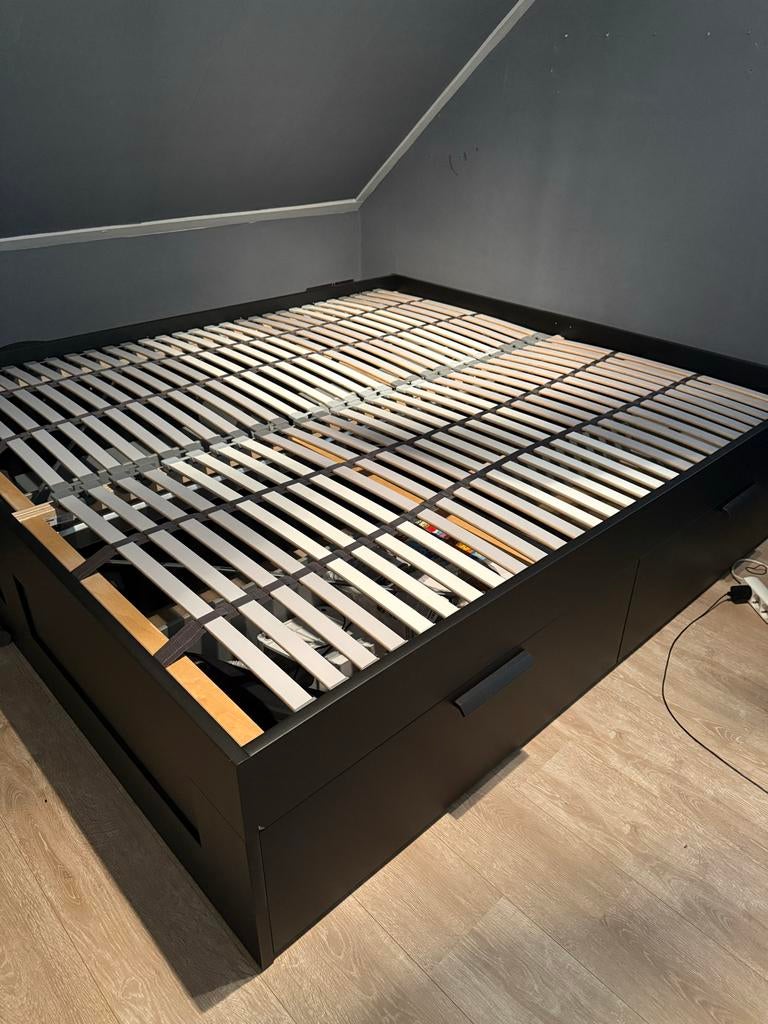 IKEA Brimnes bedframe 180x200 met opberglades, Huis en Inrichting, Slaapkamer | Bedden, Ophalen, Gebruikt, Zwart, Tweepersoons