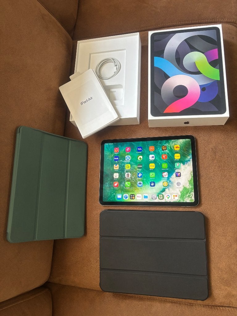 iPad Air 4e generatie 64GB - met aankoopbon en doos, Computers en Software, Apple iPad Air, 11 inch, Ophalen of Verzenden, Zo goed als nieuw