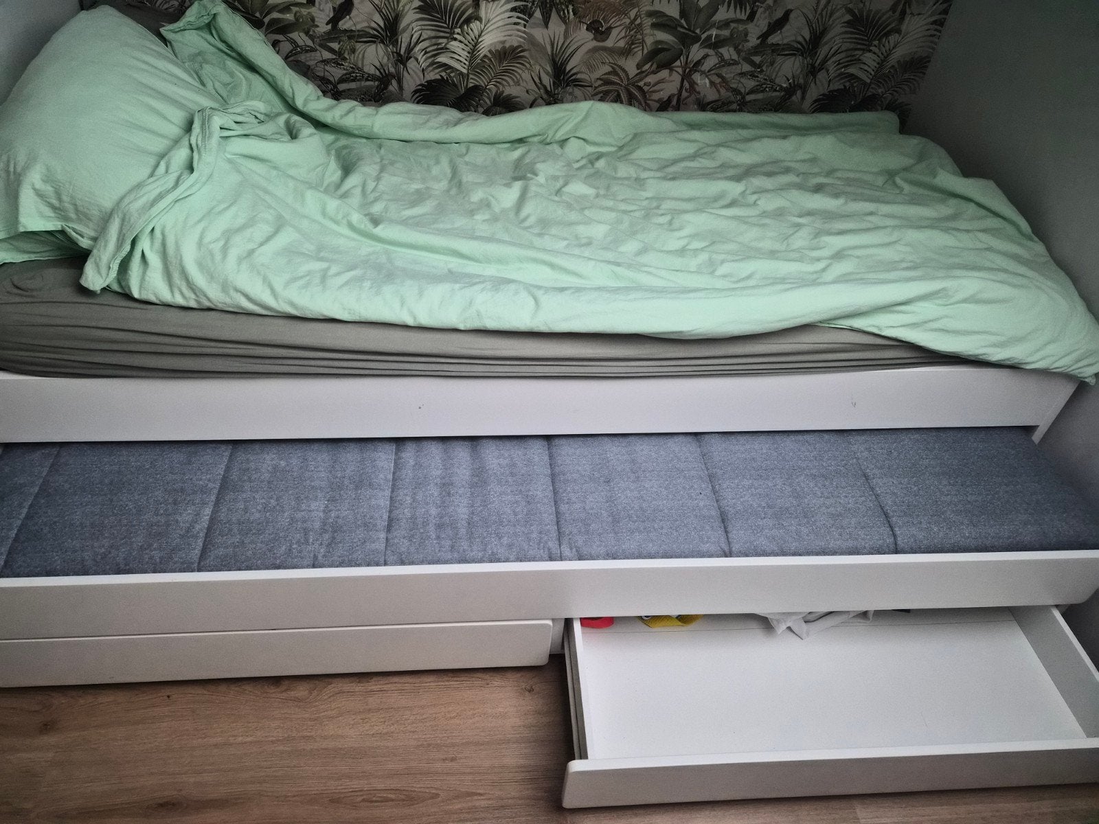 Ikea Släkt uitschuifbed met 2 opberglades, Huis en Inrichting, Ophalen, Verstelbaar, 90 cm, Eenpersoons