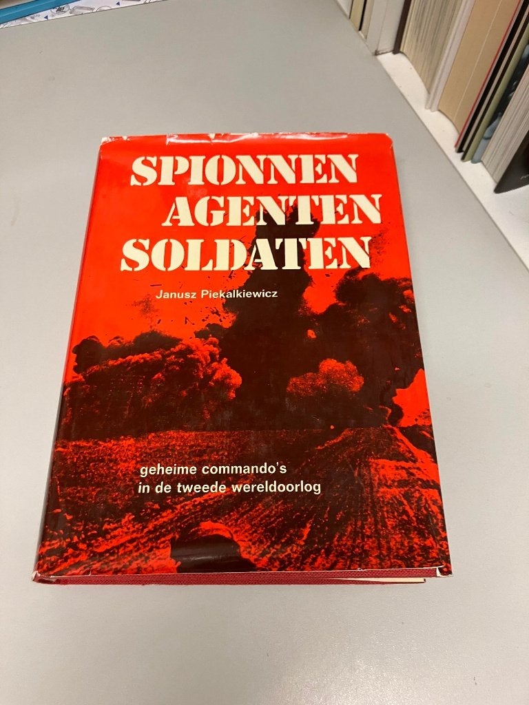 Spionnen Agenten Soldaten Geheime commandos ww2, Ophalen of Verzenden, Tweede Wereldoorlog, Gelezen, Algemeen