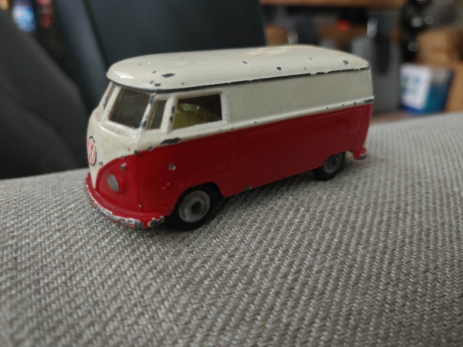 Corgi Toys VW Transporter Van - Rood/Wit, Ophalen of Verzenden, Gebruikt