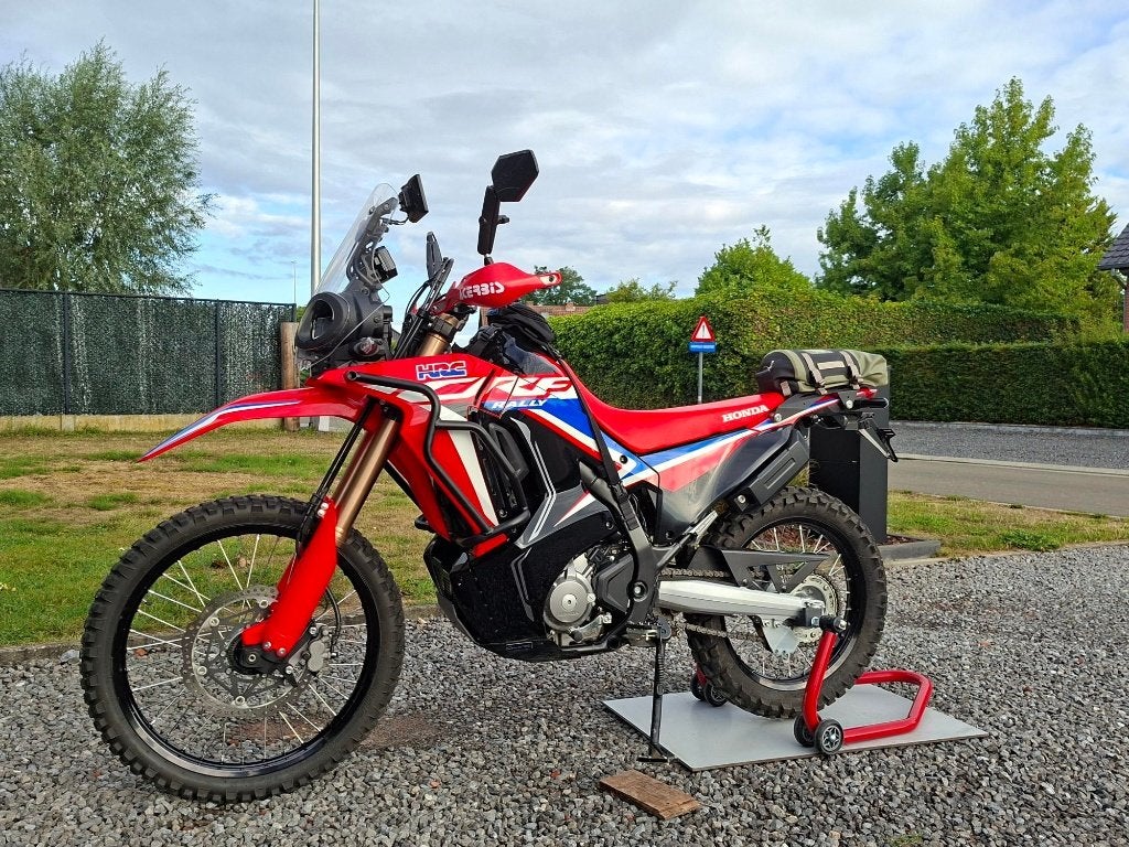 Honda CRF300 Rally 2 jaar oud – 2800km, LED Verlichting, Particulier, Enduro, Minimaal motorrijbewijs A2
