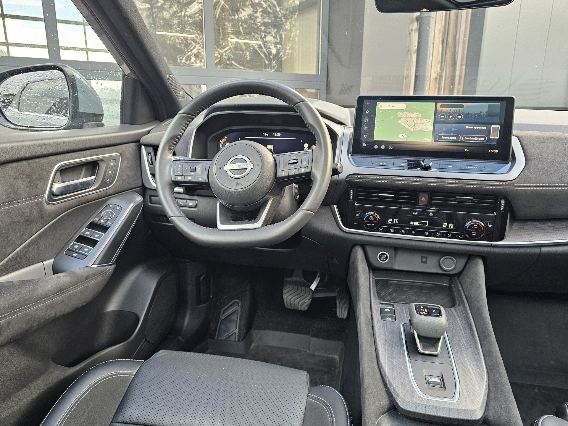 Nissan QASHQAI 1.3 MHEV Xtronic Tekna Plus | ProPilot Pack |, Auto's, Dealer onderhouden, Zwart, 4 cilinders, Met garantie (alle)