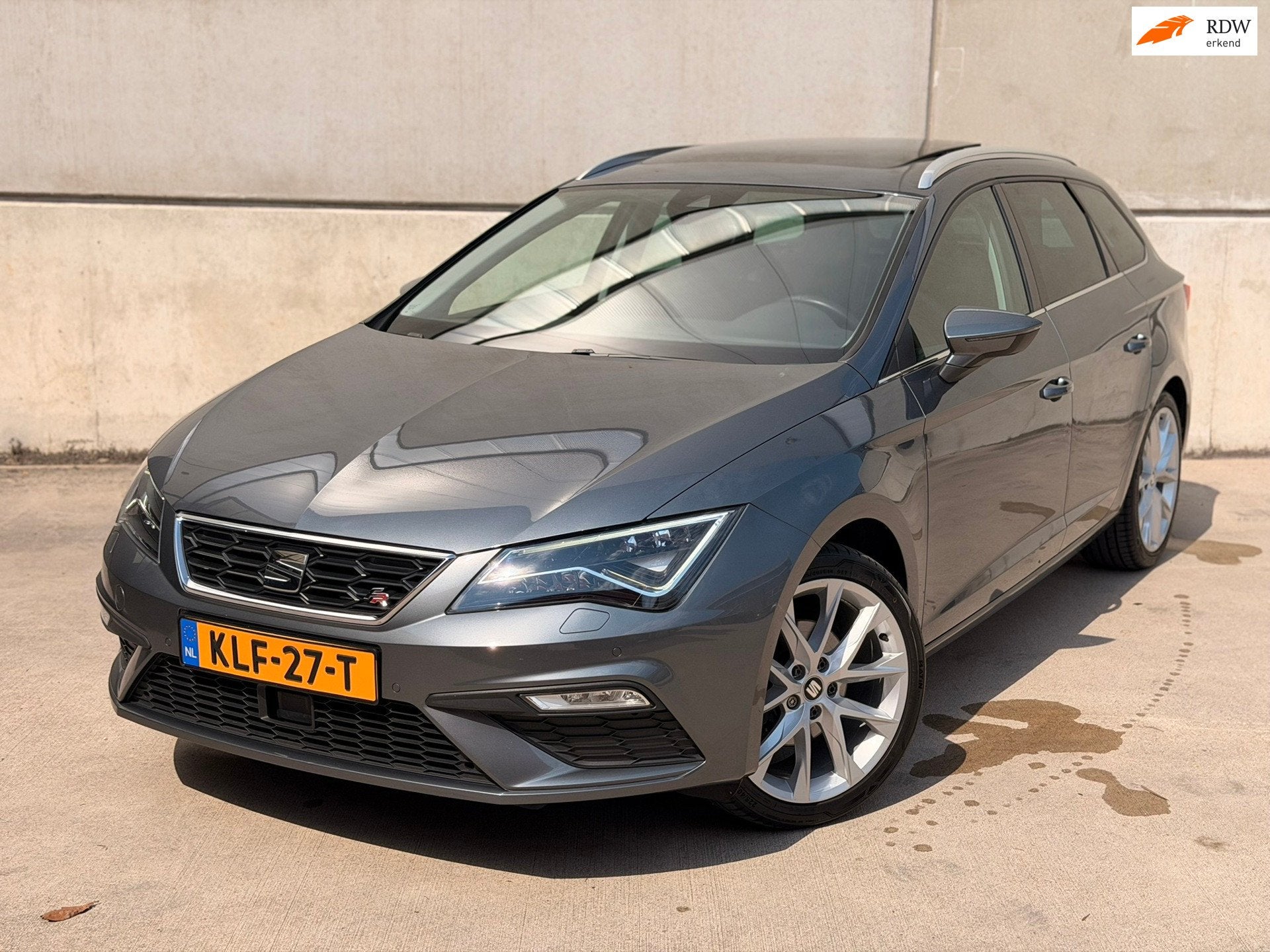 SEAT Leon ST FR 1.4 TSI DSG Pano 18' Camera CarPlay ACC Sfee, Gebruikt, 4 cilinders, 150 pk, Leon