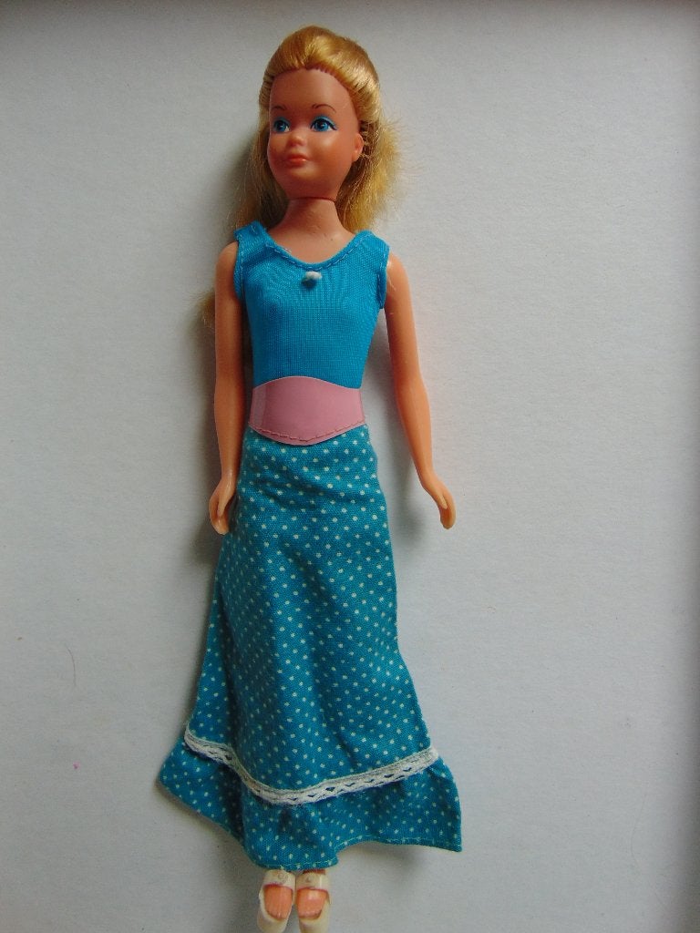 1975 Growing up Barbie Skipper Blauw Ginger outfit, Verzamelen, Ophalen of Verzenden, Gebruikt, Kleertjes