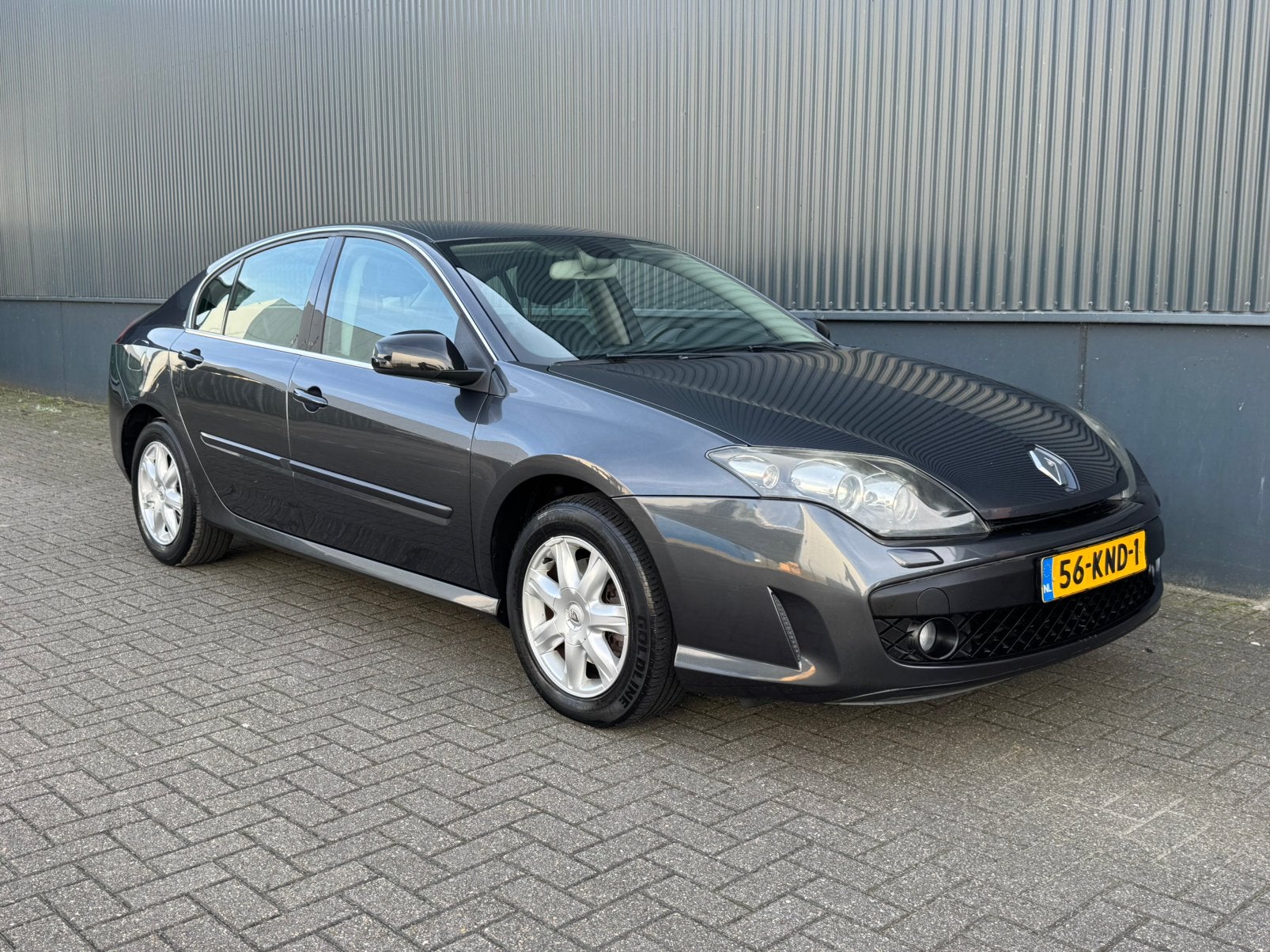 Renault Laguna 2.0 16V Dynamique | Navi | Cruise | Trekhaak, Laguna, Zwart, 4 cilinders, Leder en Stof
