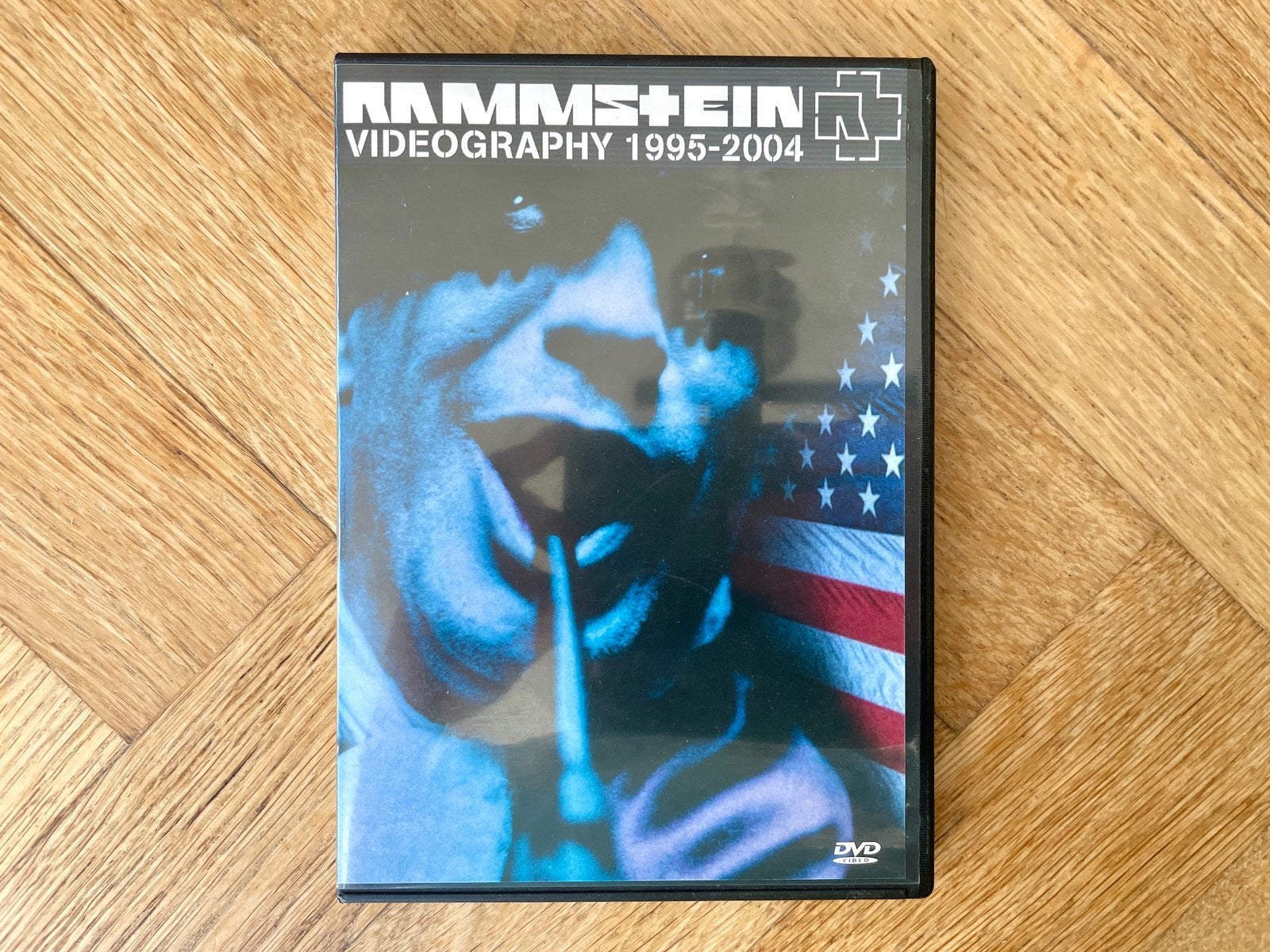 Rammstein - Videography 1995 - 2004 op DVD (nette staat), Engels, Alle leeftijden, Ophalen of Verzenden, Zo goed als nieuw