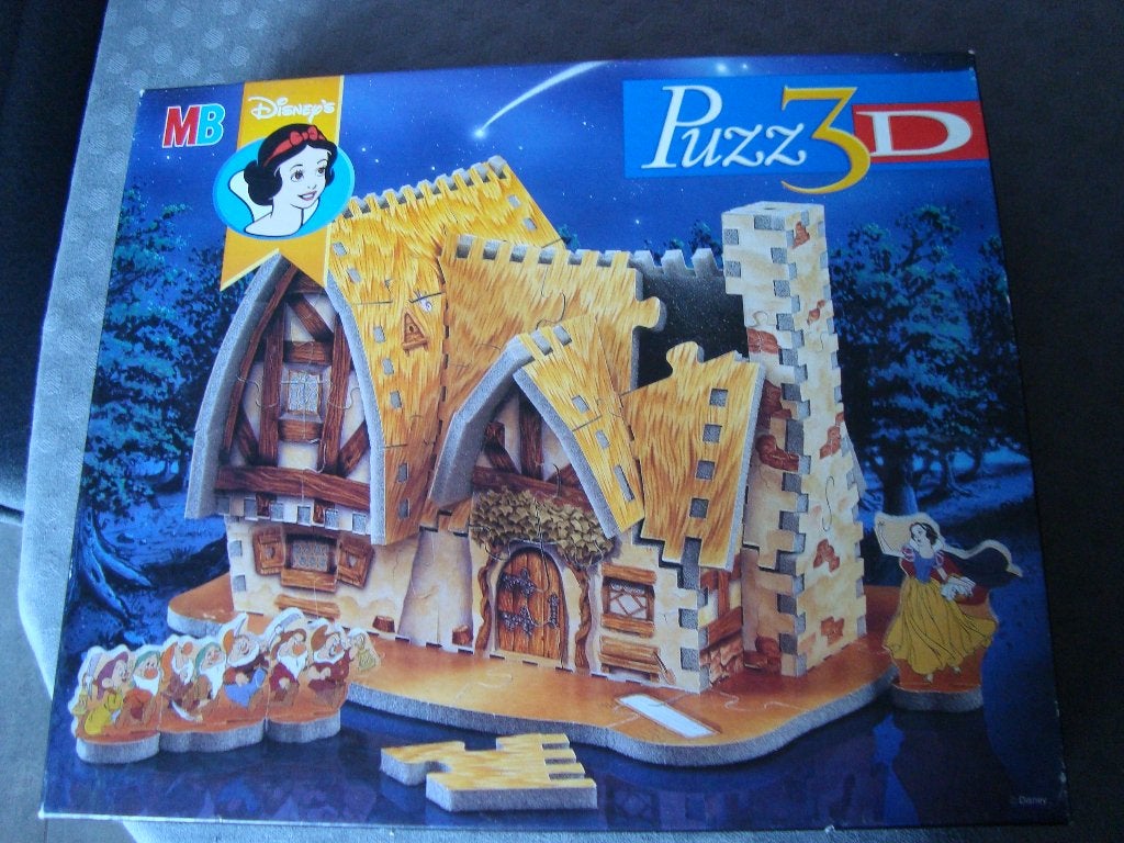 3 d puzzel huis van sneeuwwitje, Ophalen of Verzenden, 500 t/m 1500 stukjes, Zo goed als nieuw, Legpuzzel