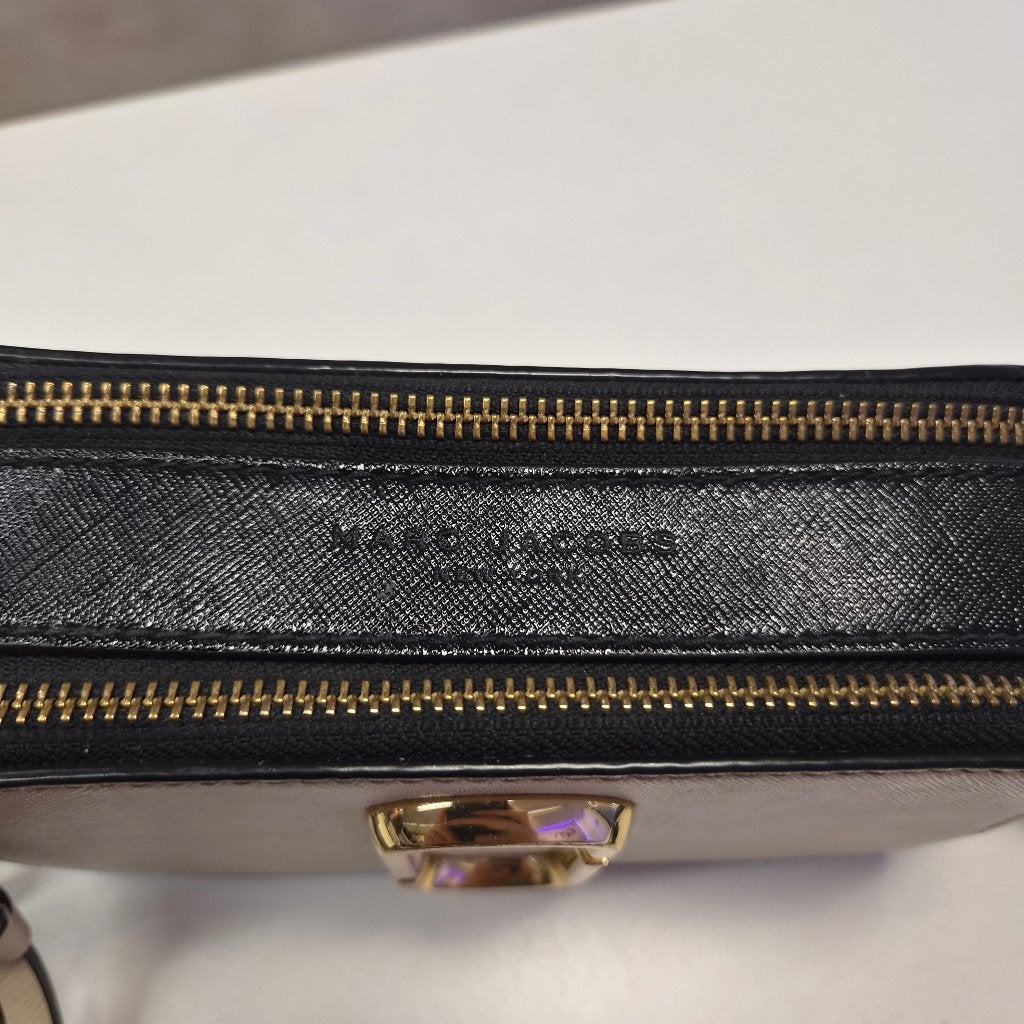 Marc Jacobs "the Snapshot" leren crossbody beige zwart, 65 Bleecker St, New York, NY 10012, USA, Schoudertasje, Beige, Ophalen of Verzenden