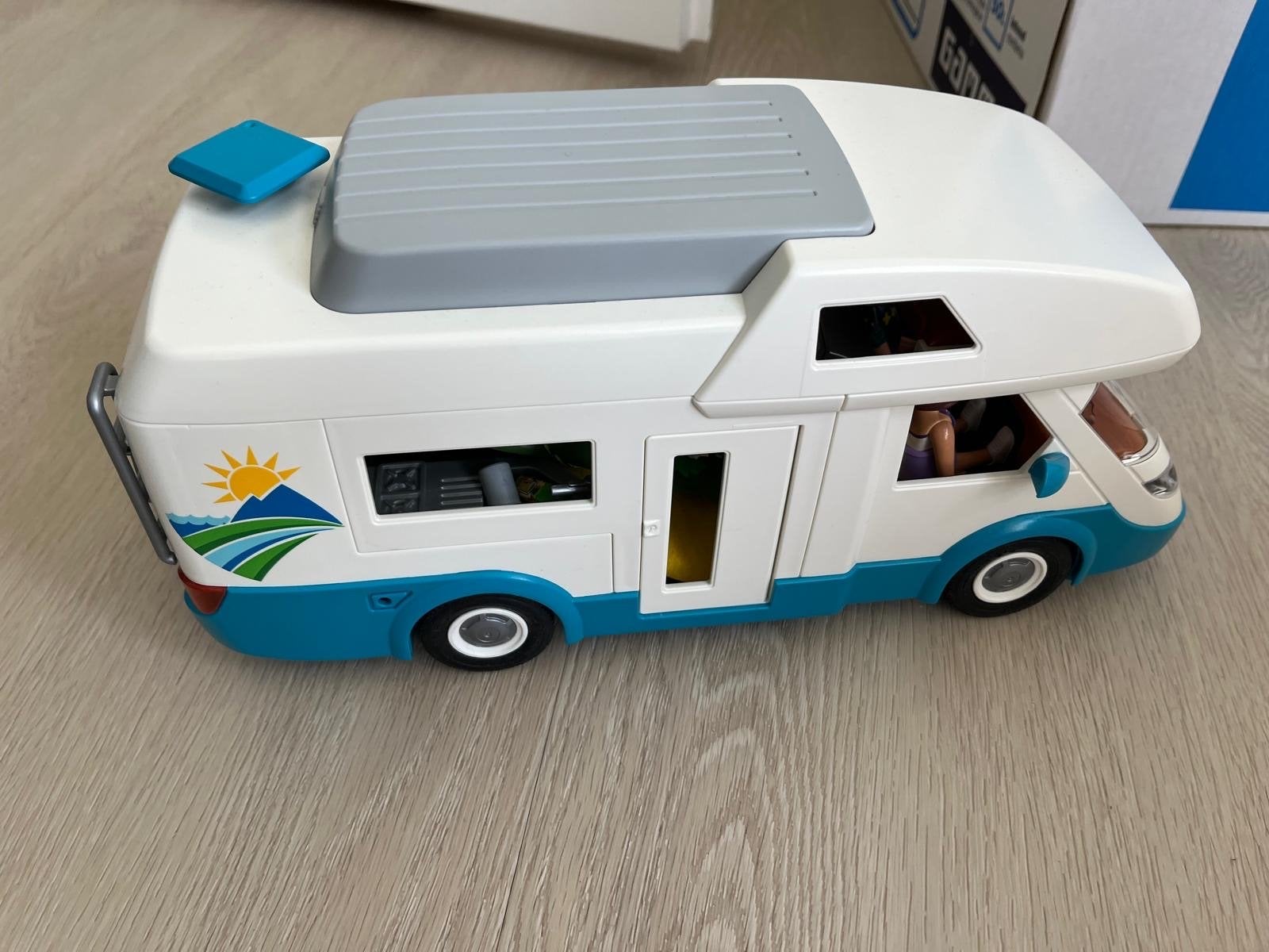 Playmobil Camper met accessoires, Ophalen of Verzenden, Zo goed als nieuw