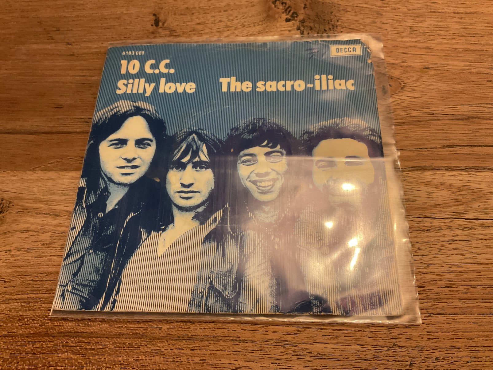10 CC, Silly love, Ophalen of Verzenden, 7 inch, Pop