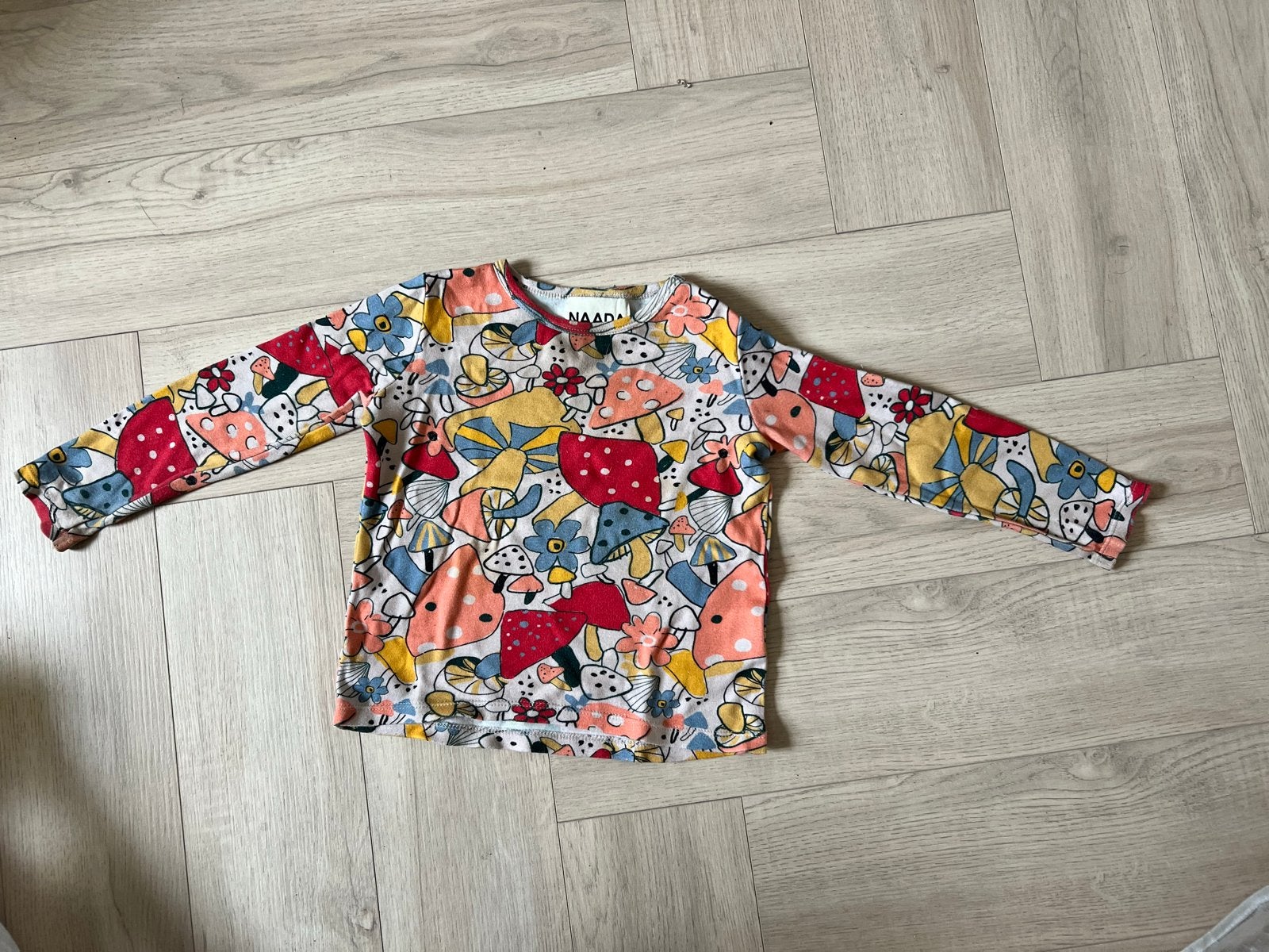 NAADA Longsleeve met paddenstoelenprint - Maat 98 (3 jaar), Ophalen of Verzenden, Zo goed als nieuw, Jongen of Meisje, Shirt of Longsleeve